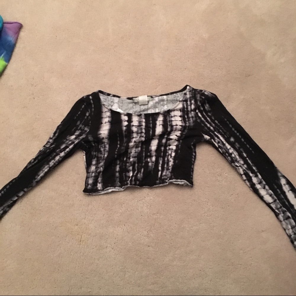 Cropped long sleeve